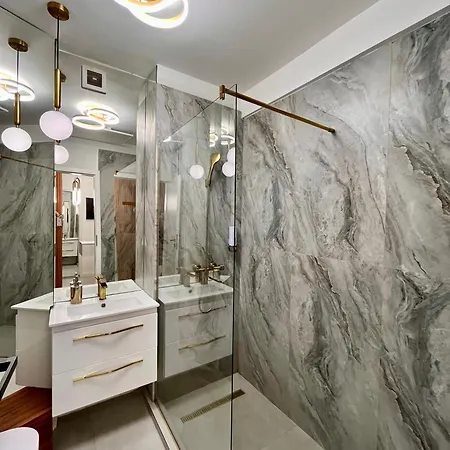 Nomad Instastudio Near Old Town Bucarest