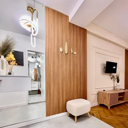 Nomad Instastudio Near Old Town Appartement